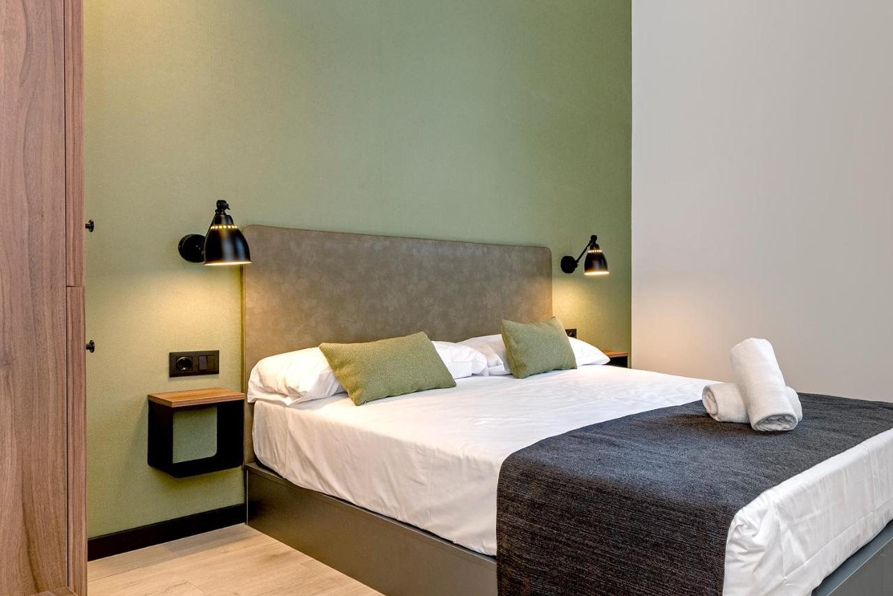 Hotel Orangine 오스피탈레트 데 요브레가트 외부 사진